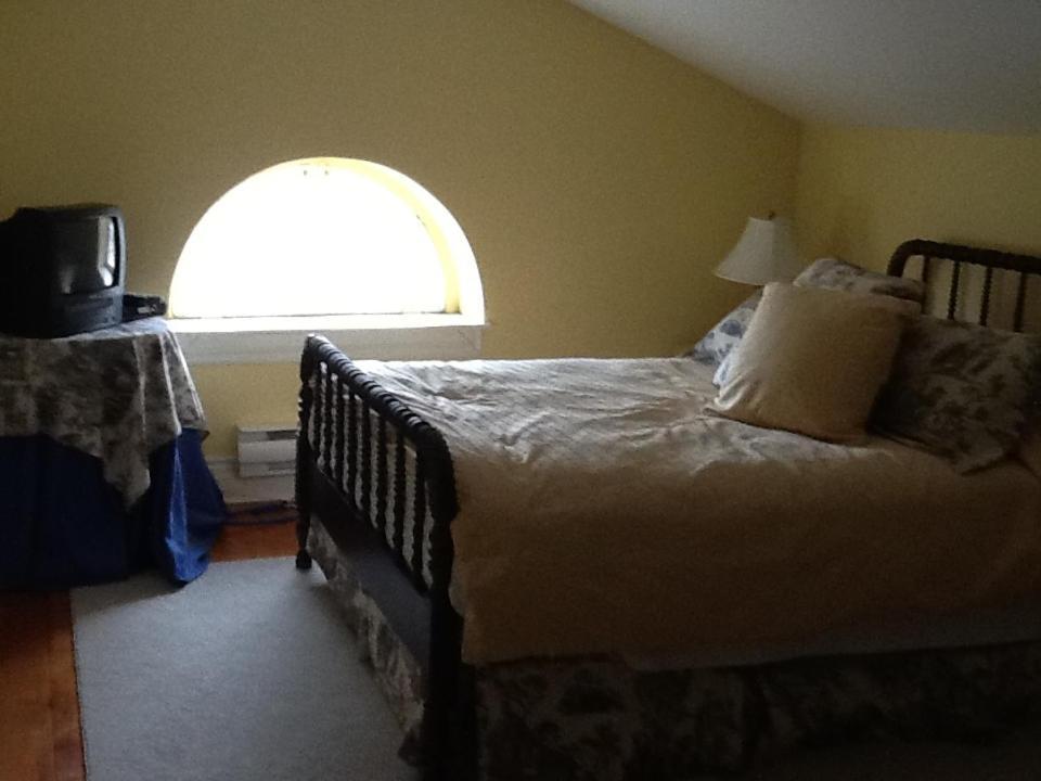MacKechnie House Bed and Breakfast Cobourg Pokój zdjęcie